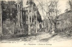 CPA Roquefavour L'Entree de l'Ermitage 