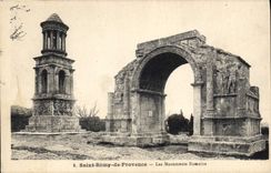 CPA Saint Remy de Provence Les Monuments Romains