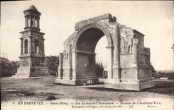 CPA En Provence Saint Remy Ruines de l'Ancienne Ville 