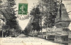 CPA Arles Tombeau des Consuls et Allee des Alyscamps 