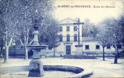 CPA St Remy de Provence Ecole des Garcons 