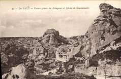 CPA Les Baux rocher geants des Bringasses et Sphinx de Roucoutouiere 