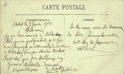 CPA Arles un coin du Theatre Antique 