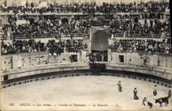 CPA Arles les Arenes combat de taureaux le Matador 
