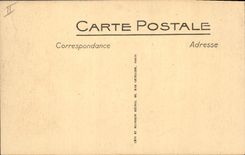 CPA Arles les Arenes sortie d'une course de Mise a Mort 