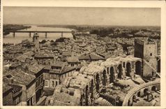 CPA Arles Bouches du Rhone vue generale les Arenes et le Rhone 
