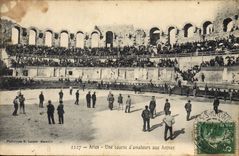 CPA Arles une course d'amateurs aux Arenes 