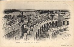 CPA Arles vue generale prise des Arenes 