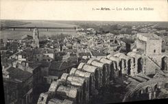 CPA Arles les Arenes et le Rhone 
