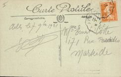 CPA Arles les Arenes les Tours furent transformees en Citadelle au Moyen Age 