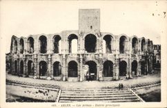 CPA ARLES Les Arenes Entree principle