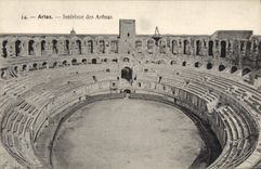 CPA Arles Interieur des Arenes