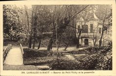 CPA LAMALOU le HAUT Source du petit Vichy et la passerelle