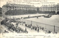 CPA La Lorraine Illustree Nancy Caserne Thiry Rentree du Regiment Militaria