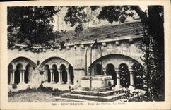 CPA Montmajour Cour du Cloitre 