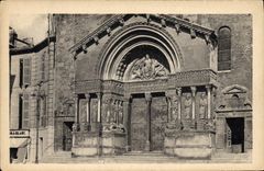 CPA Arles Facade de la Cathedrale Saint Trophime le plus bel ouvrage d'architecture romane de Proven