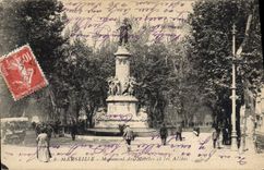 CPA Marseille Monument des Mobiles et les Allees 