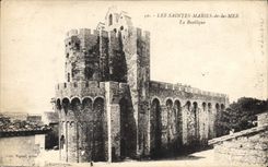 CPA Les Saintes Maries de la Mer la Basilique 