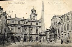 CPA Arles place de la Mairie 