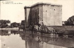 CPA Tarascon le chateau vu du cote du Rhone 