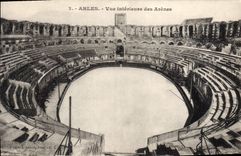 CPA Arles Vue interieure des Arenes 