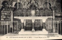CPA Les Saintes Maries de la Mer L'Autel Majeur en fer forge 