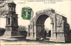 CPA St Remy de Provence Les Monuments Romains Le Mausolee L'Arc de Triomphe 