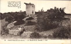 CPA Fontvieille B du R Le moulin de A Daudet 
