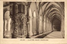 CPA Arles Cloitre Saint Trophime 