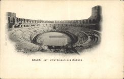 CPA Arles L'Interieur des Arenes 