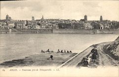 CPA Arles - Panorama pris de Trinquetaille