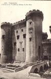 CPA L'Entree et les Tourelles du Chateau du Roi Rene Tarascon