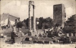 CPA Arles - Le Theatre Antique