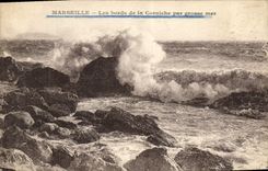 CPA Les Bords de la Corniche par grosse mer Marseille