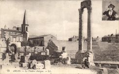 CPA Arles Le Theatre Antique