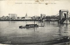 CPA Tarascon Vue Generale Le Rhone  le Pont et Chateau du Roi Rene