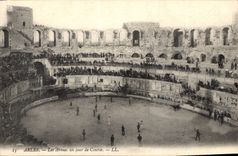 CPA Arles Les Arenes un jour de Course Corrida