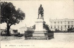 CPA Avignon La Place du Palais
