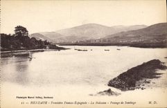 CPA Hendaye Frontiere Franco Spagnole La Bidassoa Passage de Santiago