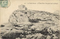 CPA La Sainte Baume Le Saint Pilon (Vue prise sur le plateau)