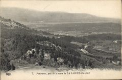 CPA Panorama pris de la route de la La Sainte Baume 