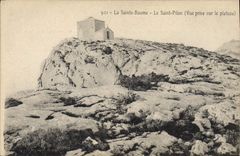 CPA La Sainte Baume Le Saint Pilon (Vue prise sur le plateau)