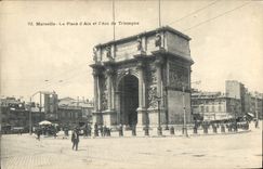 CPA Marseille La Place d'Aix et l'Arc de Triomphe 