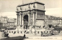 CPA Marseille La Place d'Aix et l'Arc de Triomphe