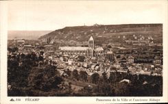 CPA Fecamp Panorama de la Ville et l'Ancienne Abbaye 