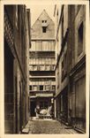 CPA Saint Malo Vielle Rue de la Cite des Corsaires 