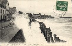 CPA Saint Malo Le Sillon un Jour de Tempete 