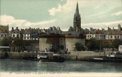 CPA Saint Malo Le Quai et la Grande Porte 