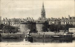 CPA Saint Malo Les Quais et la Grande Porte 