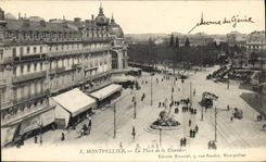 CPA Montpellier La Place de la Comedie 
